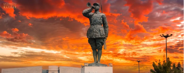 今天，用爱铭记：他们，正年轻